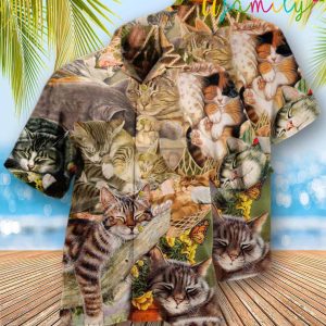 Cat Dreaming Hawaiian Shirt