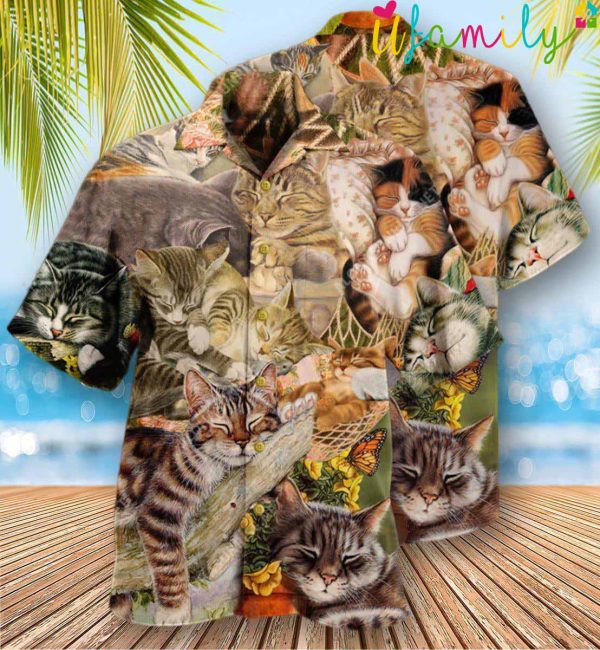 Cat Dreaming Hawaiian Shirt