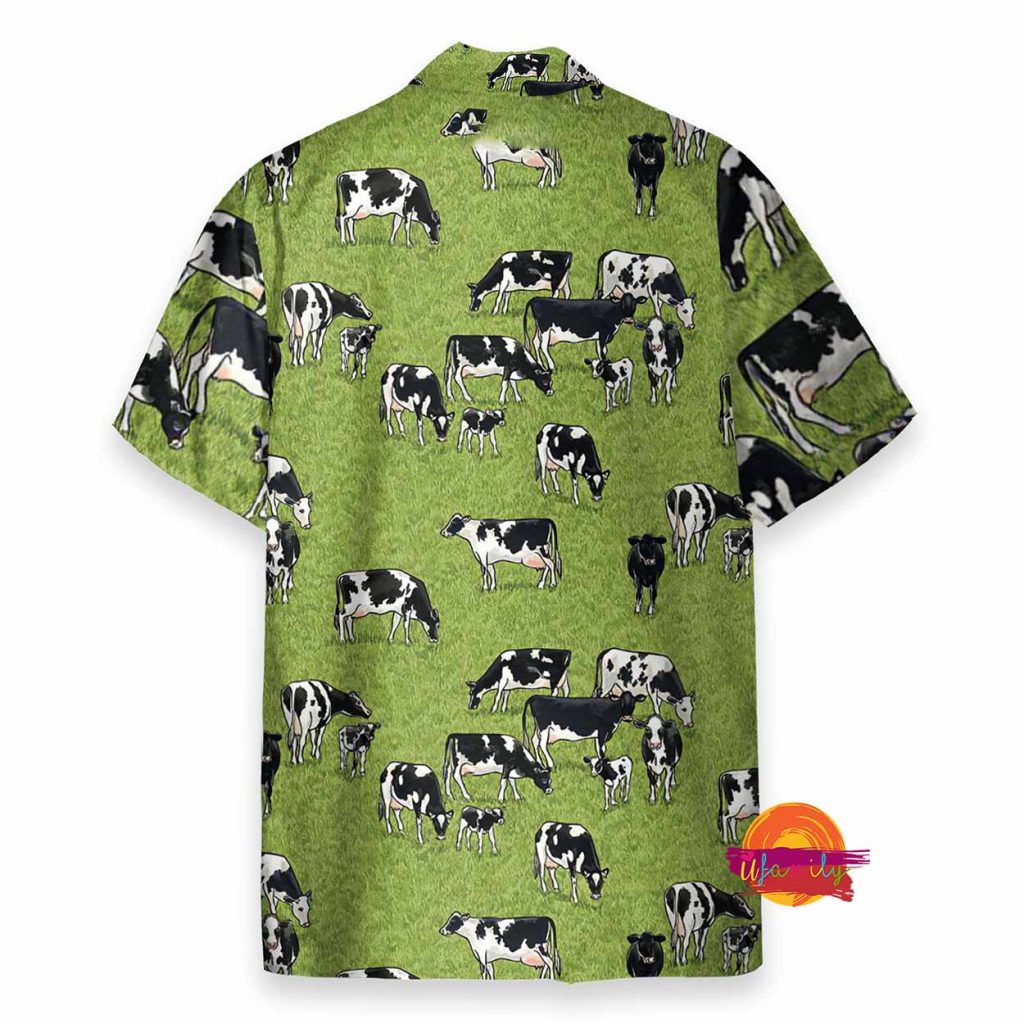 Dairy Cow On The Grass Field Pattern Hawaiian Shirt