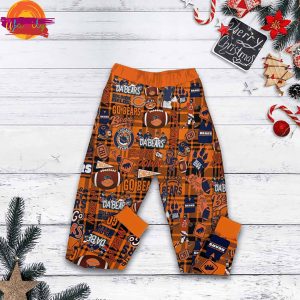 Chicago Bears Grinch They Hate Us Christmas Long Sleeve Pajama Set 4