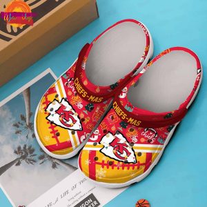 Kansas City Chiefs Mas NFL Christmas Crocs 3