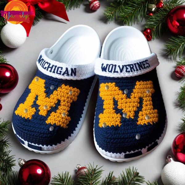 Michigan Wolverines Knit Effect NCAA Crocs