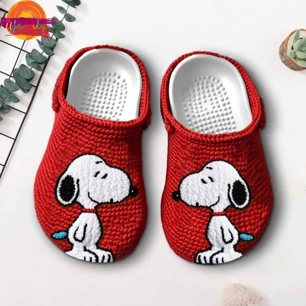 Snoopy Knit Effect Red Crocs